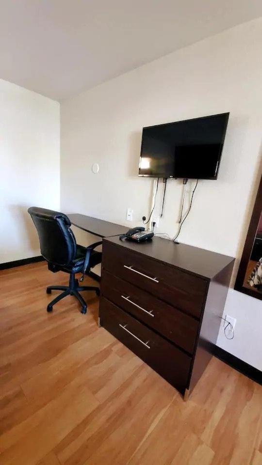 Sacramento Inn & Suites North Highlands Εξωτερικό φωτογραφία