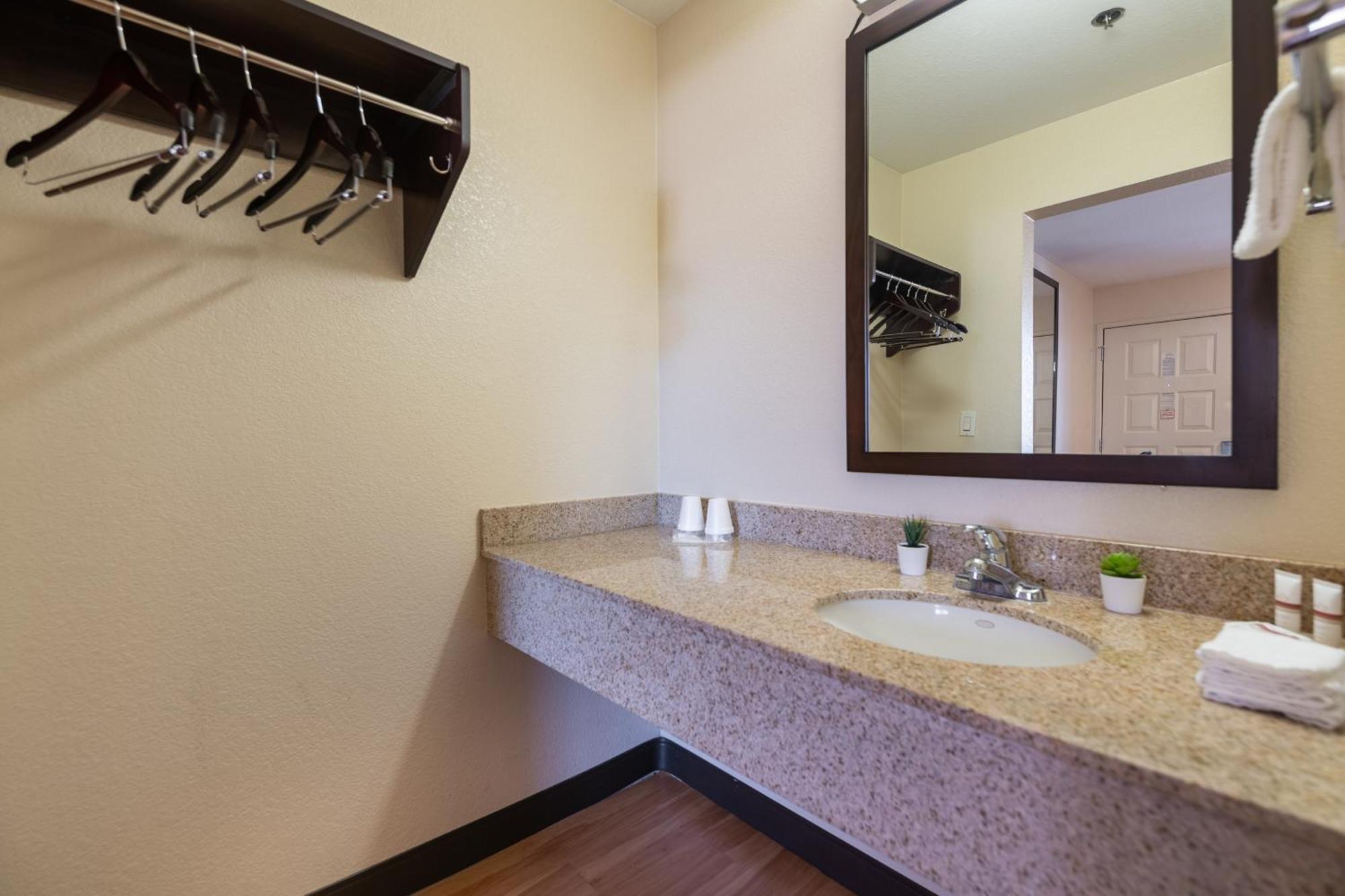 Sacramento Inn & Suites North Highlands Εξωτερικό φωτογραφία